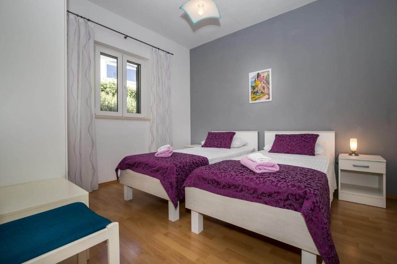 Apartmani Filipic Bol Extérieur photo