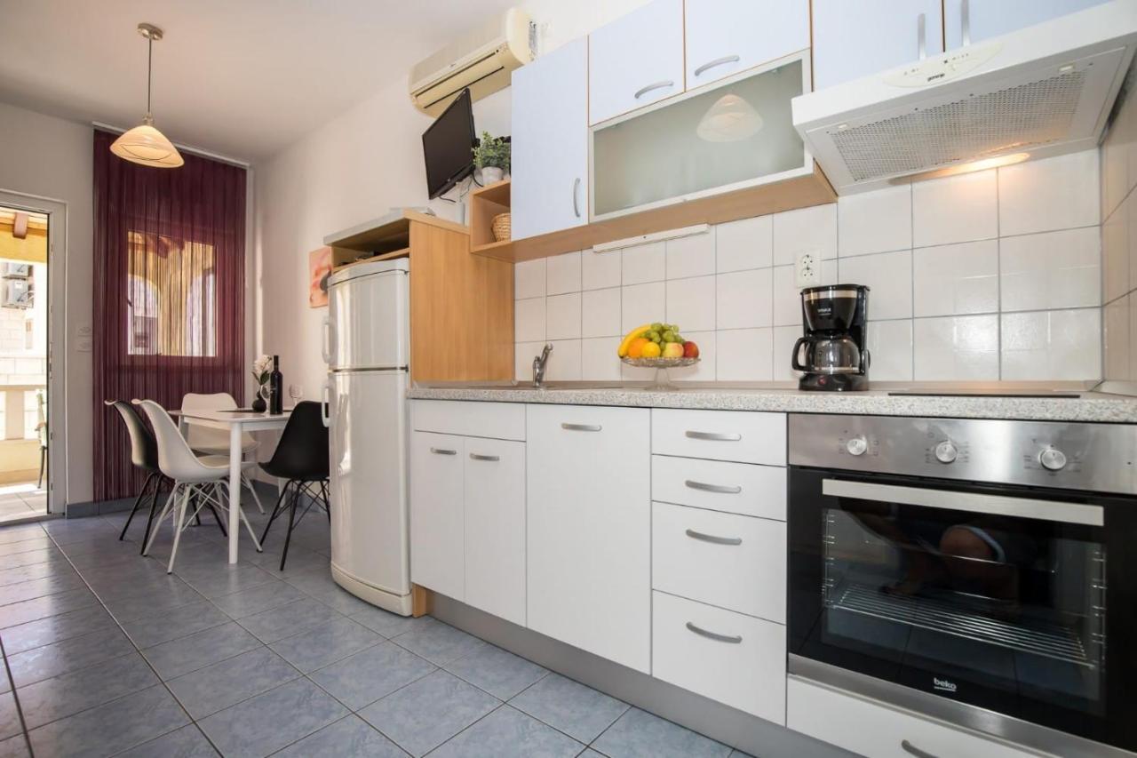 Apartmani Filipic Bol Extérieur photo