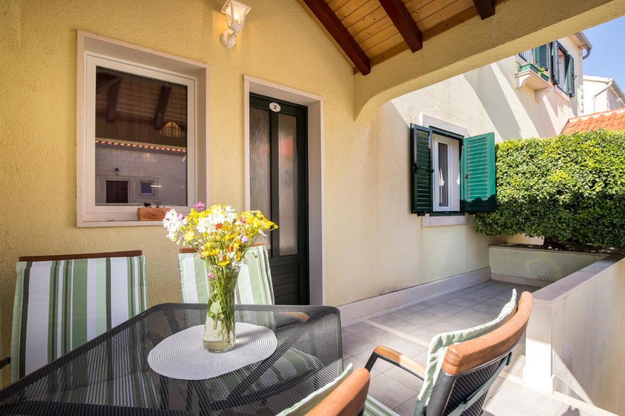 Apartmani Filipic Bol Extérieur photo